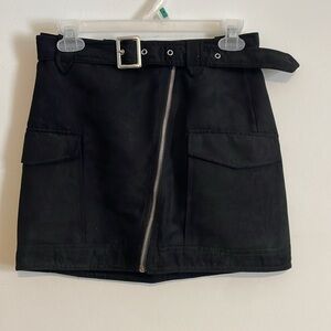 NWT Edgy Cargo Mini Skirt 4 Black Zipper Contemporary Minimalist grunge Divided
